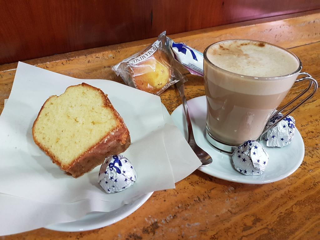 Alojamento de Acomodação e Pequeno-almoço Thousand Colors